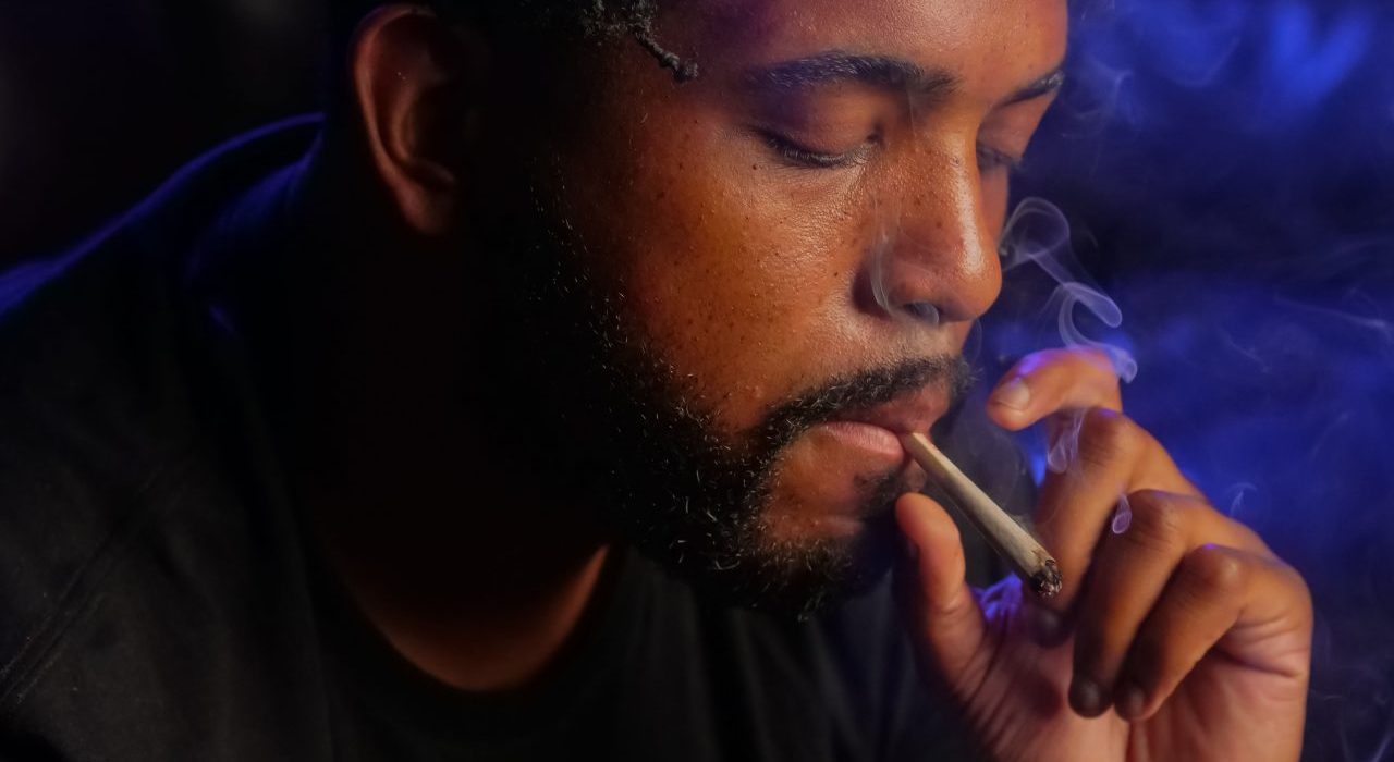 Cannabis Puff Topography Study: Three Ways People Smoke Joints